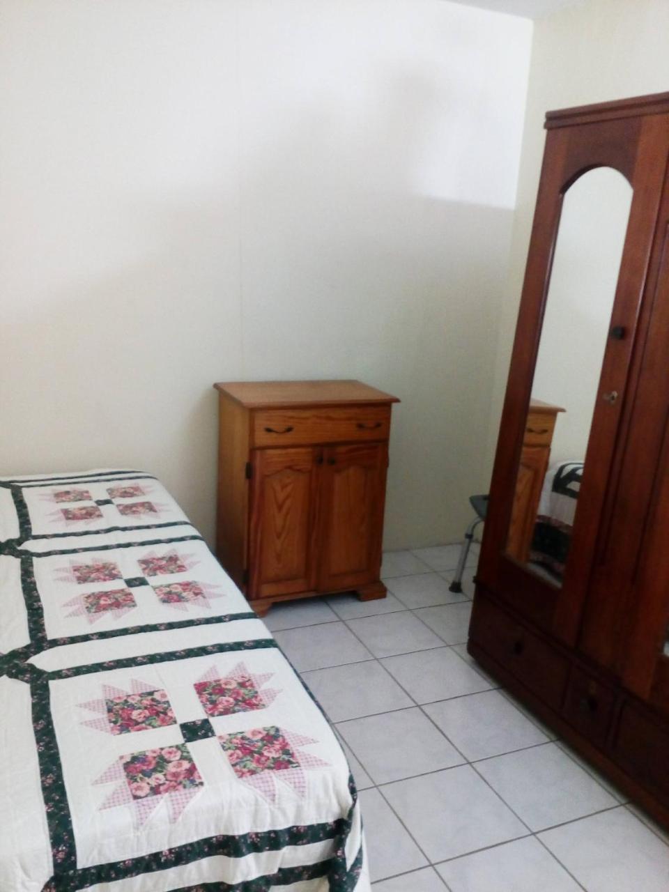 Apartamento Cozy & Comfy Portmore Exterior foto